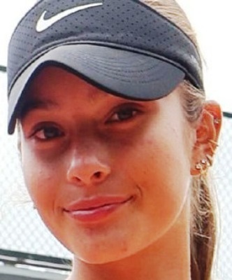 Emanuela Lares